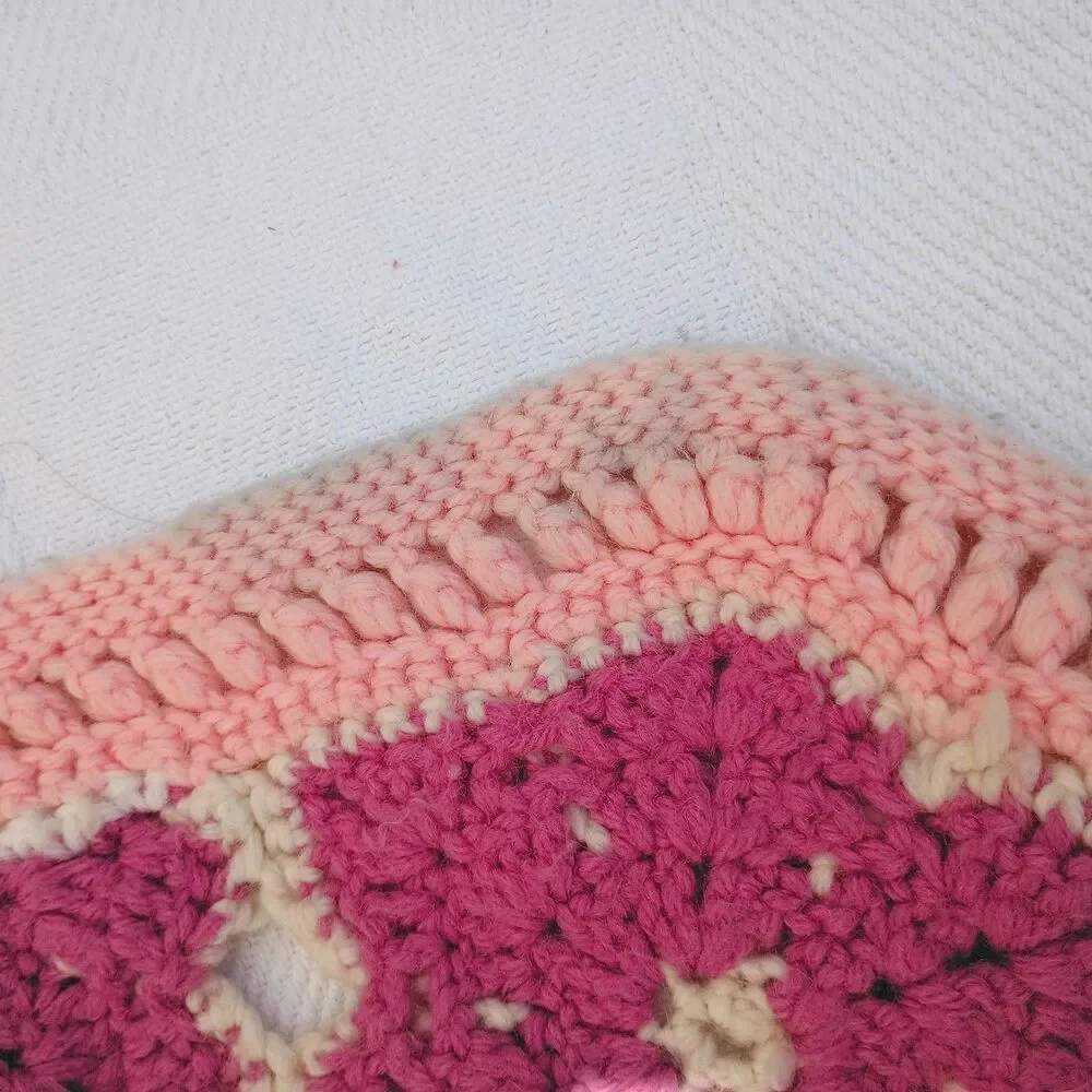 African Flower Throw Blanket Intricate Crocheted Edge Pink White Purple Pastel